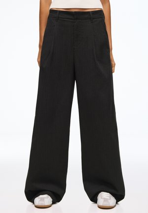 Bershka, TROUSERS - Pantalon classique - dark grey
