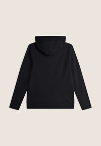 Felpa nera con cappuccio caratterizzata da un design a cucitura centrale, maniche lunghe e cappuccio regolabile. Il materiale sembra morbido con una texture liscia.