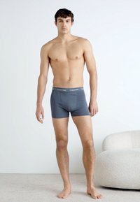 Thumbnail Image 2
