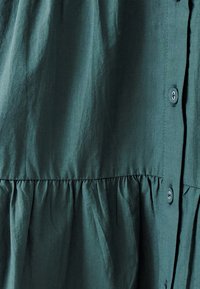 Unausgewählt, emerald