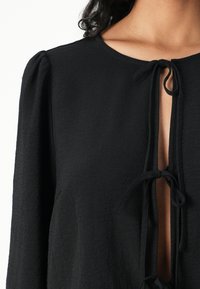Pieces PCTIFFANY TIE  - Blouse - black