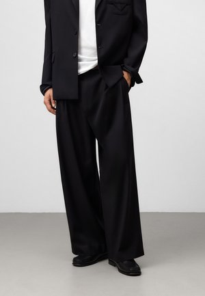 OVERSIZE DOUBLE-PLEAT - Broek - black