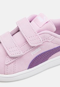 Puma SMASH 3.0 UNISEX - Sneakers basse - grape mist/crushed berry/white