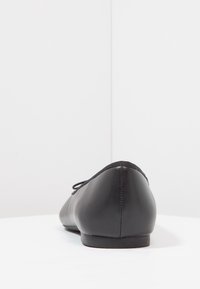 PARFOIS Bailarinas - black