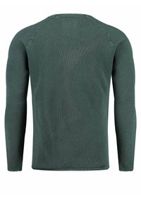 Grün langärmliges Strickshirt mit strukturiertem Material und Rundhalsausschnitt. Der Stoff hat ein Rautenmuster mit gerippten Bündchen und Saum.