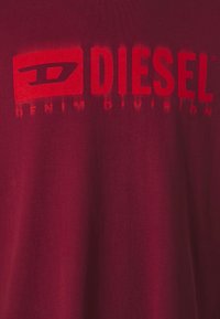 Diesel ADJUST - T-shirt imprimé - ah40y