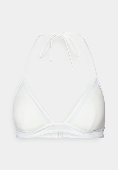 Valge bikiinitoop kolmnurga kujuga, kaelarihmadega, valmistatud siledast kangast, millel on alläär ja pehmed tassid toeks.