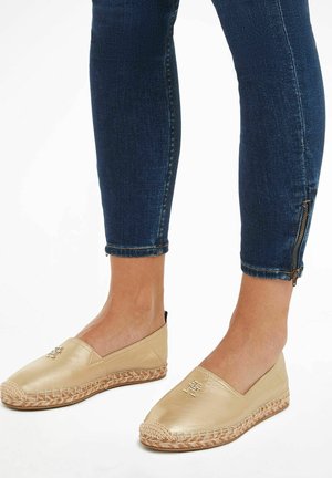 Espadrilles - gold
