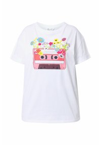 Witte katoenen t-shirt met een roze cassette-afbeelding versierd met kleurrijke bloemillustraties. Korte mouwen en een ontspannen pasvorm ontwerp.