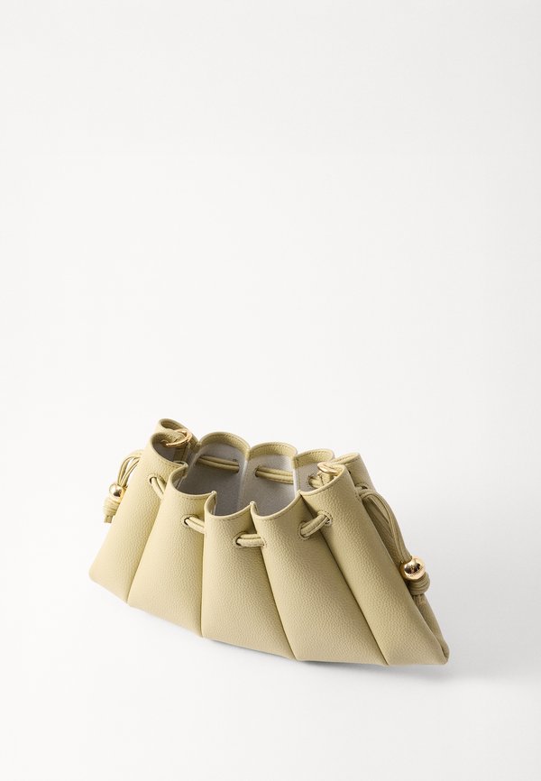 DAFNE BOTTALATO - Cross body bag - olive3