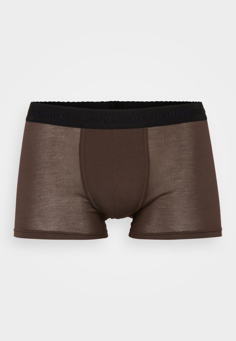 Boxerii maro dintr-un material neted, având un elastic negru la talie cu branding. Designul include o potrivire strânsă și o textură canelată.