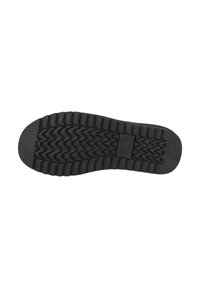 Suela de zapato de goma negra con un patrón texturizado en zigzag para mayor agarre. Presenta bordes redondeados y una base ancha para estabilidad.