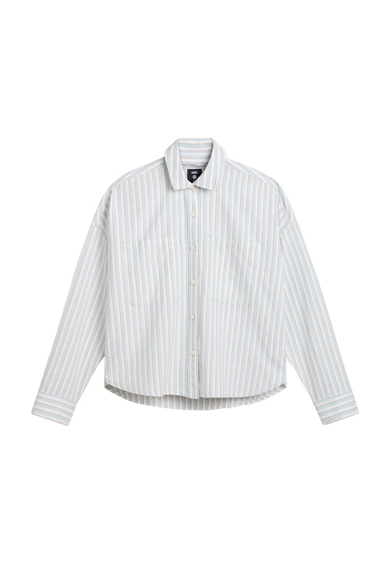 Camicia a righe in blu chiaro, bianco e rosa tenue. Presenta un colletto a punta, due tasche frontali e maniche lunghe. Orlo corto.