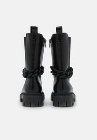 Marco Tozzi BY GUIDO MARIA KRETSCHMER - Botas con plataforma - black