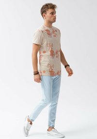 Ombre Camiseta estampada - beige