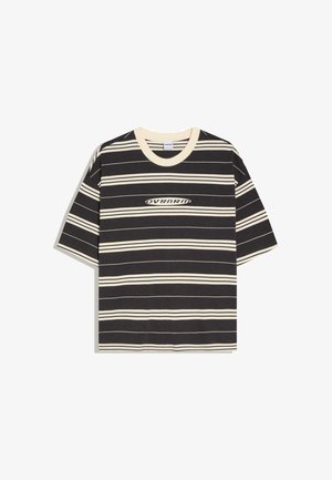 Maglietta girocollo nera e beige con strisce orizzontali e testo "OVRNRUN" al centro del petto.