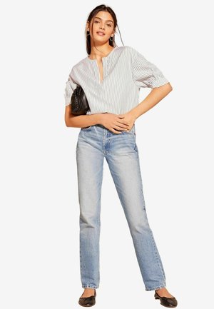 SHORT SLEEVE NOTCH NECK STRIPE - Blouse - blue