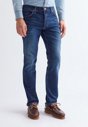 Wrangler, GREENSBORO - Straight leg jeans - dark-blue denim/light-blue denim