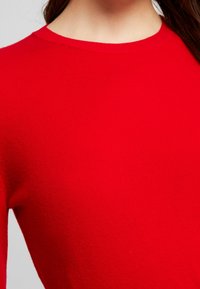 United Colors of Benetton Stickad tröja - red