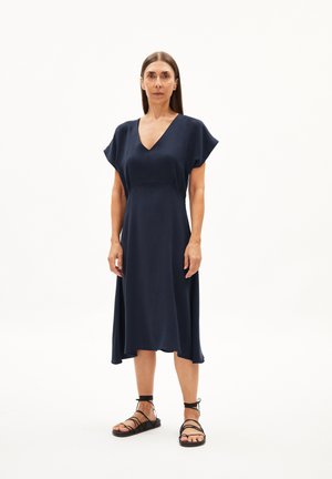 ARMEDANGELS AALBINE AALBINE - Freizeitkleid - night sky