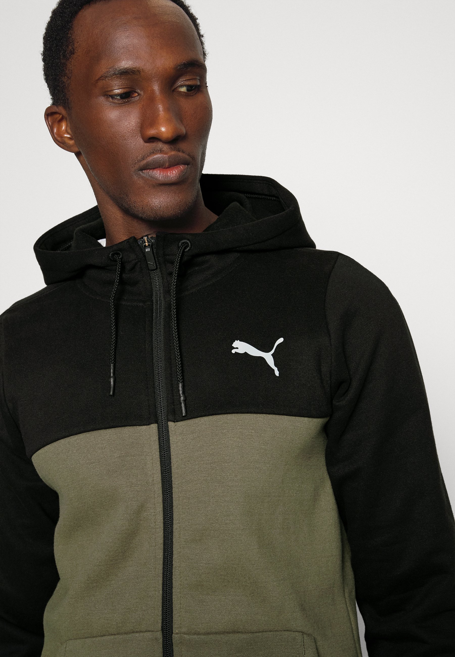 puma green and black