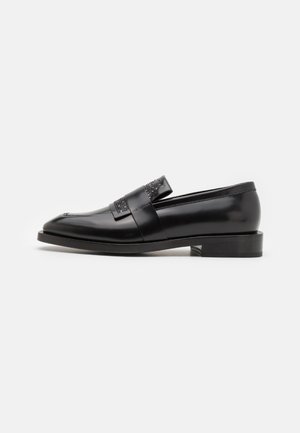 ROYCE RUNWAY KILTIE LOAFER - Belebújós cipők - black/multi-coloured