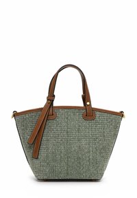 Borsa a tracolla in tessuto verde intrecciato con accenti in pelle marrone, doppie maniglie superiori e dettagli in metallo dorato. Forma affusolata con cuciture a contrasto.