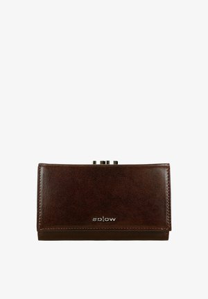 Ciemnobrązowy skórzany portfel z metalowym zapięciem i małym srebrnym logo z przodu, na białym tle.