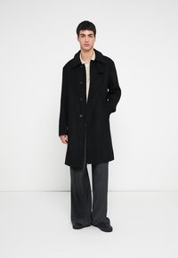 GAP TOPCOAT - Klasisks mētelis - black