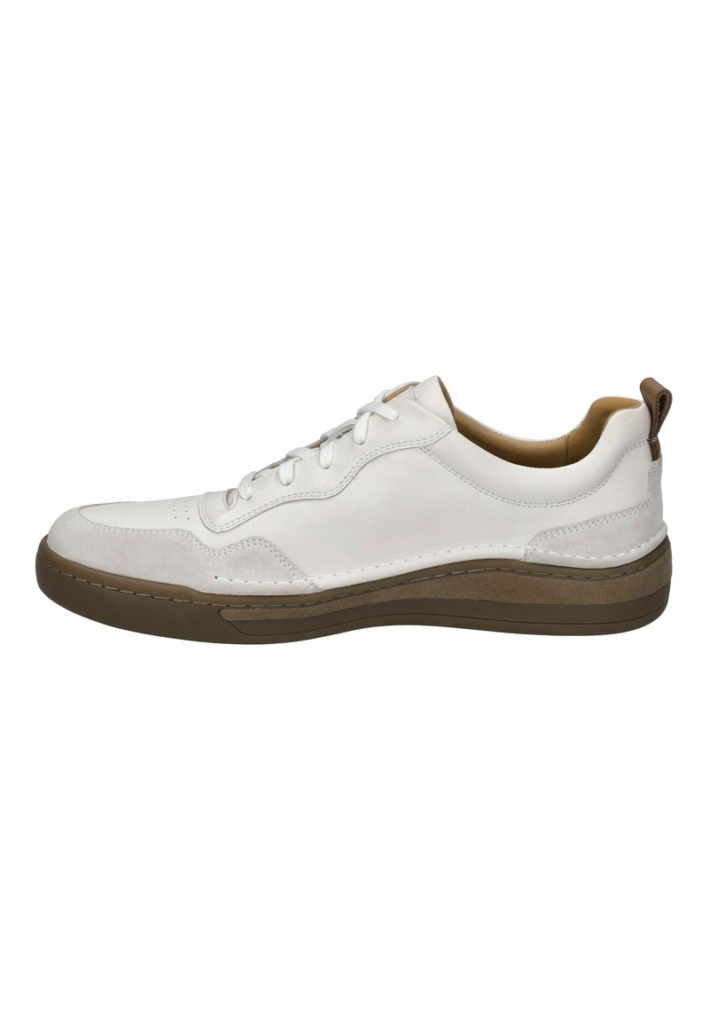 Weiße Ledersneaker mit Wildlederakzenten, runder Zehenpartie, Schnürdesign, Gummisohle und einer Lasche an der Rückseite für einfaches An- und Ausziehen.