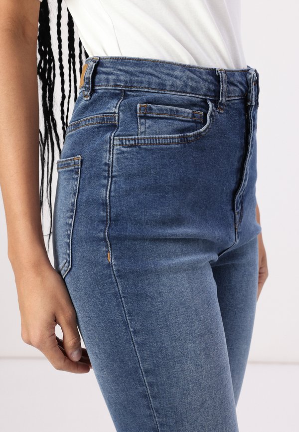 TWIGGY HIGH WAIST - Slim fit jeans2