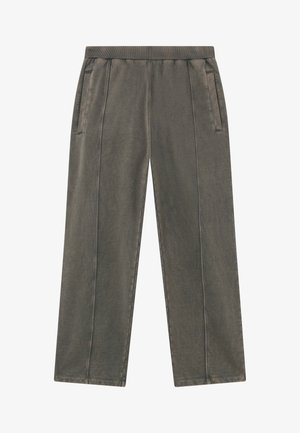 Grijze, wijde broek met een soepele, gestructureerde stof. Heeft een rekbare tailleband en zijzakken, met strakke lijnen en minimale details.