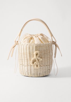 RUSLAN BAGINSKIY THE IZA BASKET BAG - Rokassoma - beige