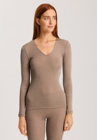 Hanro Undershirt - taupe