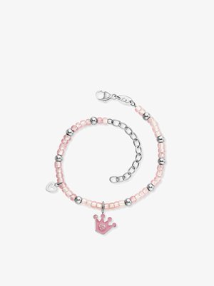 Armbånd med rosa og sølvperler, med en rosa kronevedhæng med hjerte detaljer og en lille sølv hjertevedhæng på en kæde med lås.