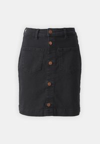 Črna jeans krilo s prilagojenim dizajnom, zapiranjem na gumbe spredaj, dvema sprednjima žepoma in vidnimi šivi.