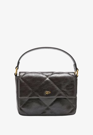 Torba na ramię z pikowanej czarnej skóry, z górnym uchwytem, złotymi detalami i klapą z przodu. Posiada diagonalne wzory przeszyć.