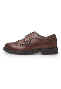 Bata Stringate - braun