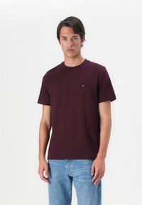 Tommy Hilfiger SEASONAL SOLID TEE - Paprasti marškinėliai - deep burgundy