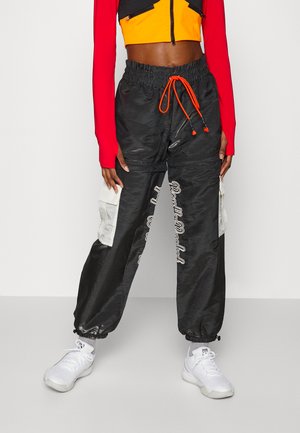 BOUT A BUCKET PANT - Pantaloni sportivi - black/pristine