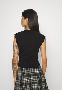 Tommy Jeans SLIM RUCHE SCRIPT TEE - Camiseta básica - black