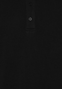 Minimum Top s dlhým rukávom - black