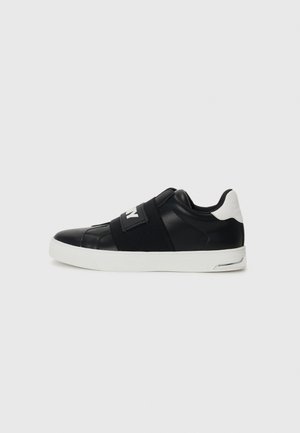AXTON SLIP ON SNEAKER - Sneakers - black