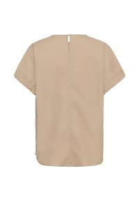 Blouse beige à manches courtes avec encolure ronde, couture au centre du dos, ouverture en forme de goutte avec bouton et détail froncé aux manches.