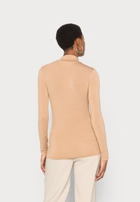 Selected Femme SLFMANDY HIGH NECK  - Camisola de manga comprida - tannin