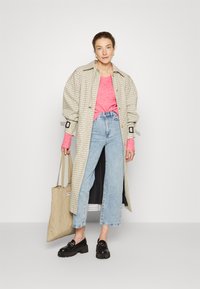 Samsøe Samsøe NOR O-N SHORT - Camisola - honeysuckle