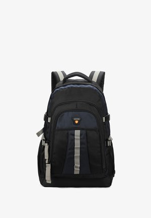 Zwarte en donkerblauwe rugzak met meerdere vakken, grijze verticale band aan de voorkant, gewatteerde schouderbanden en zijvakjes van gaas.