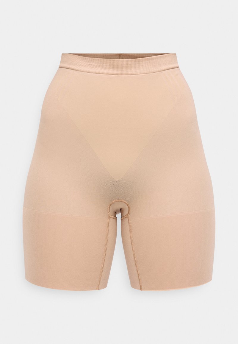 Spanx SPANXSCULPT GOFIGURE MID THIGH - Boxer da donna - chai/beige ...