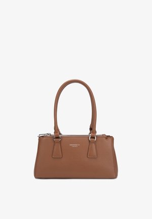 Borsa a mano in pelle marrone con doppi manici superiori, chiusura con cerniera argento e logo "DIANA&CO Firenze" al centro frontale.