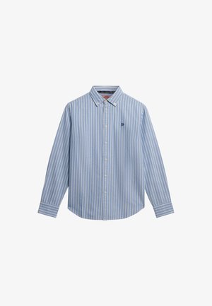 Blå og hvide stribet skjorte med knapper, der har en klassisk krave, lange ærmer og en lille logo på brystet. Bomuldsmateriale.